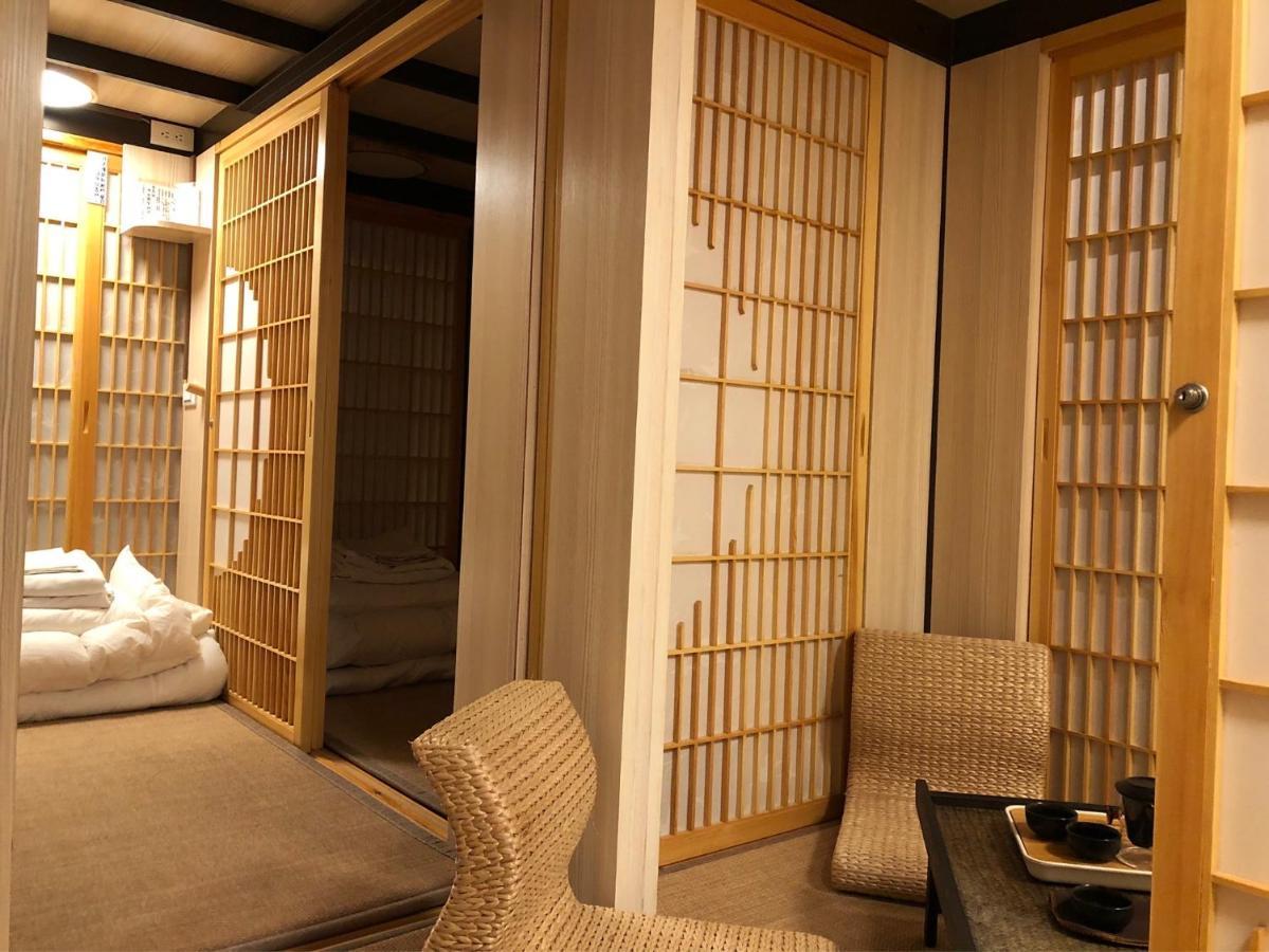 台甕茶室青年旅館 Tai-Wong Tatami Room Hostel Tainan Eksteriør billede