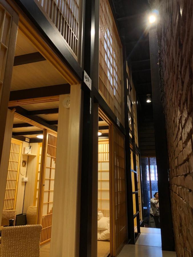 台甕茶室青年旅館 Tai-Wong Tatami Room Hostel Tainan Eksteriør billede