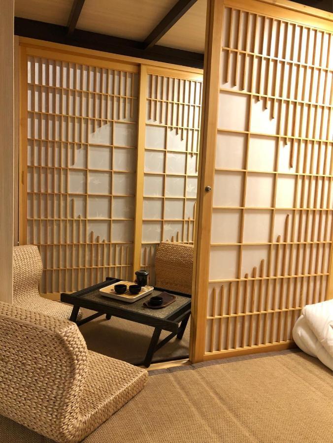台甕茶室青年旅館 Tai-Wong Tatami Room Hostel Tainan Eksteriør billede