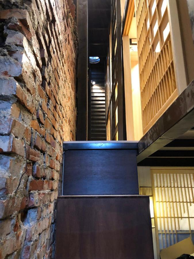 台甕茶室青年旅館 Tai-Wong Tatami Room Hostel Tainan Eksteriør billede