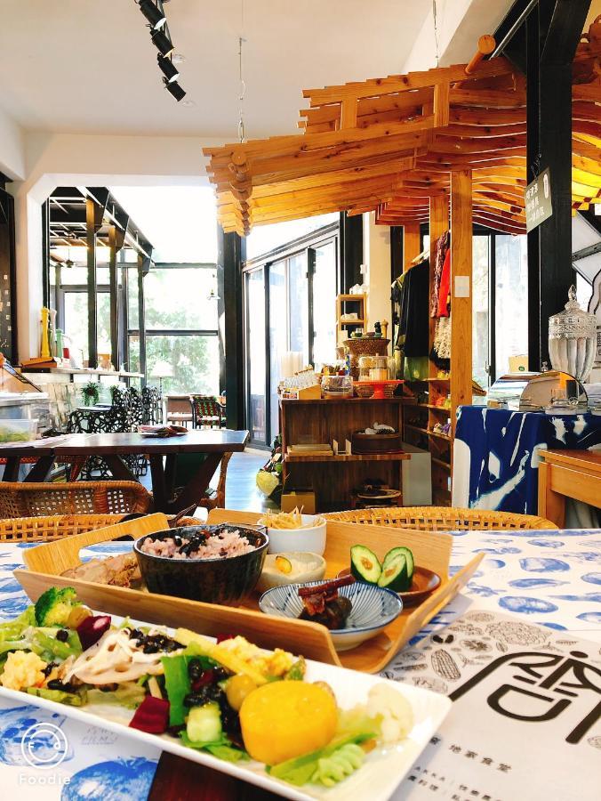 台甕茶室青年旅館 Tai-Wong Tatami Room Hostel Tainan Eksteriør billede