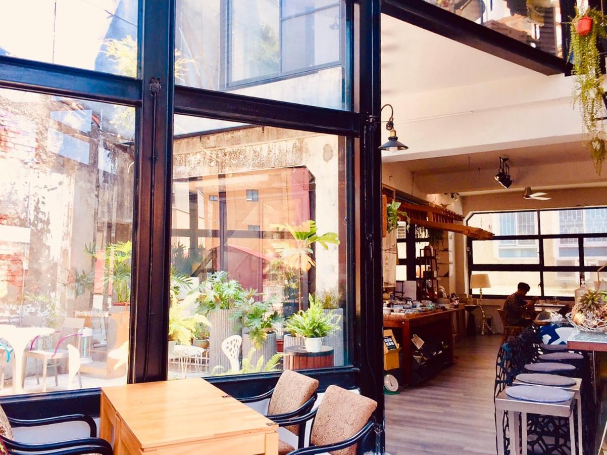 台甕茶室青年旅館 Tai-Wong Tatami Room Hostel Tainan Eksteriør billede