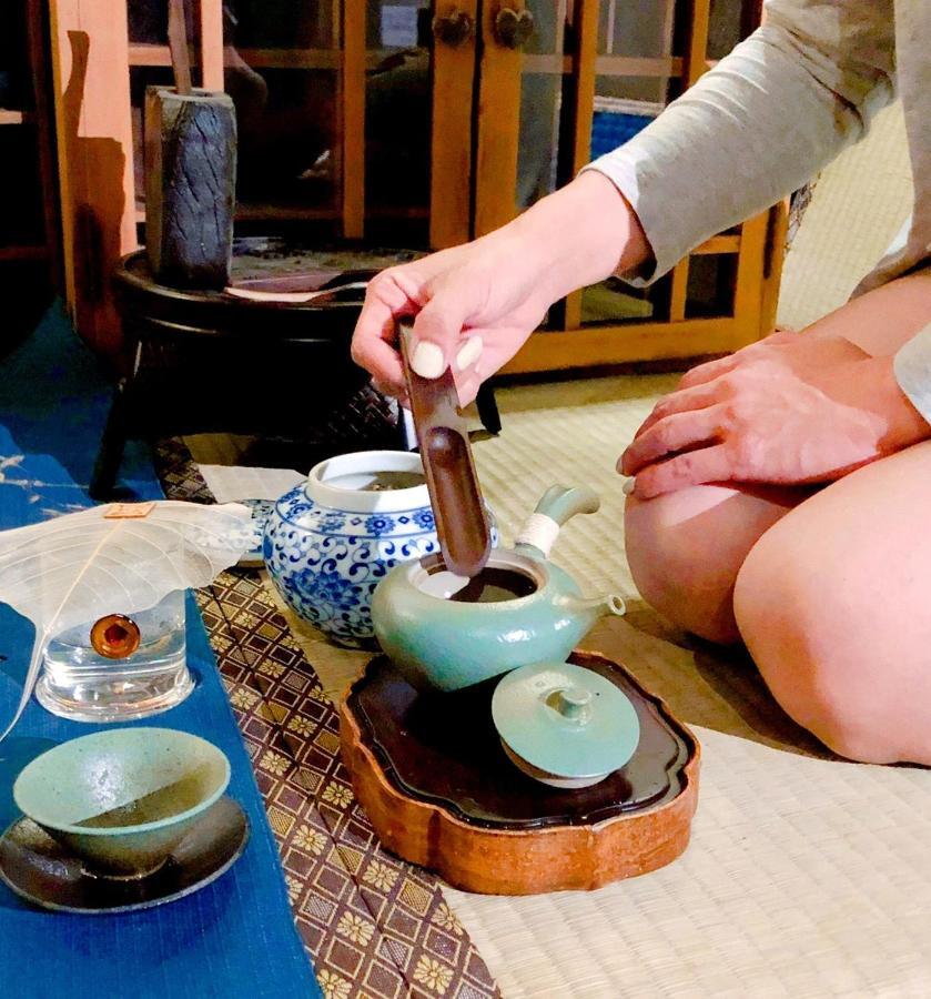 台甕茶室青年旅館 Tai-Wong Tatami Room Hostel Tainan Eksteriør billede